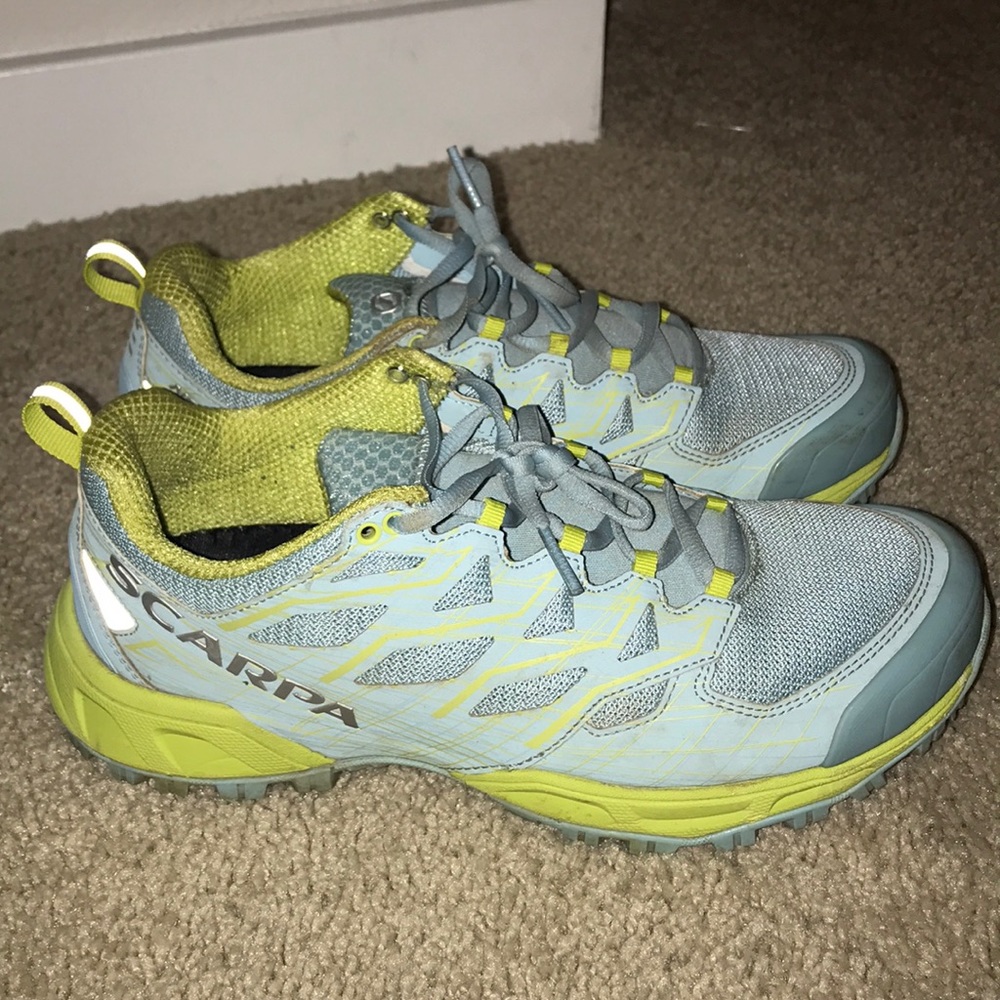 Like new Scarpa Hiking shoes